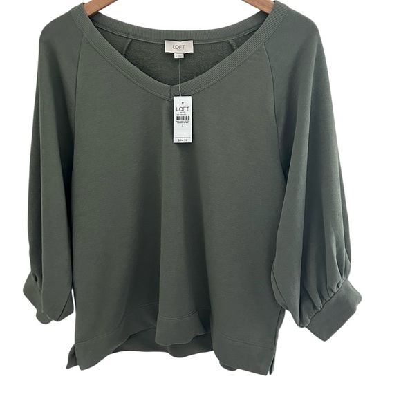 LOFT Outlet Bundle Green & Coral V-Neck Sweatshirts Size Large NWT - Picture 2 of 9